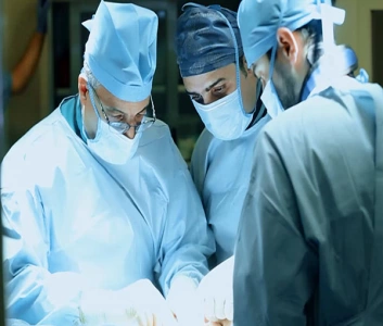  عمل جراحی استئوتومی زانو توسط دکتر امین جواهری
